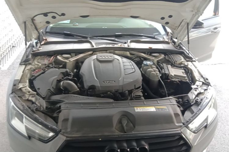Used Audi A4L 2017 40 TFSI Ambition Edition Engine Bay