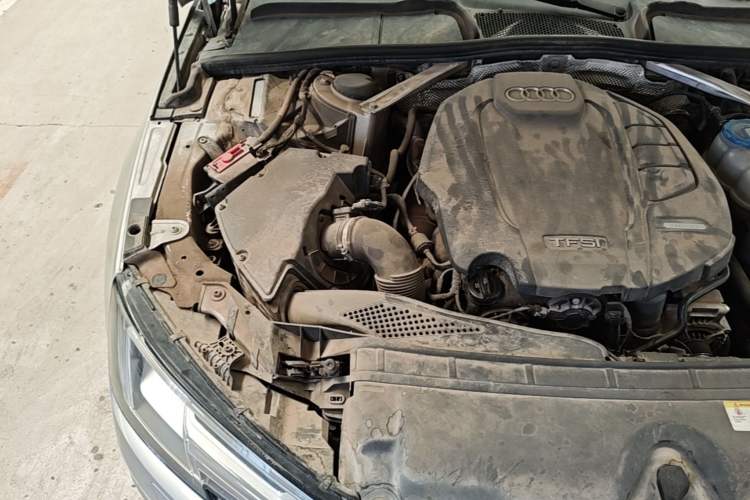 Used Audi A4L 2017 40 TFSI Fashion Model Engine Bay Right