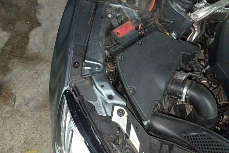 Used Audi A4L 2017 40 TFSI Fashion Model Engine Bay Right