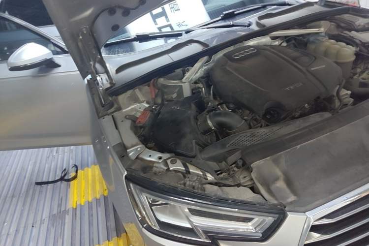 Used Audi A4L 2017 Plus 40 TFSI Fashion Model Engine Bay Right
