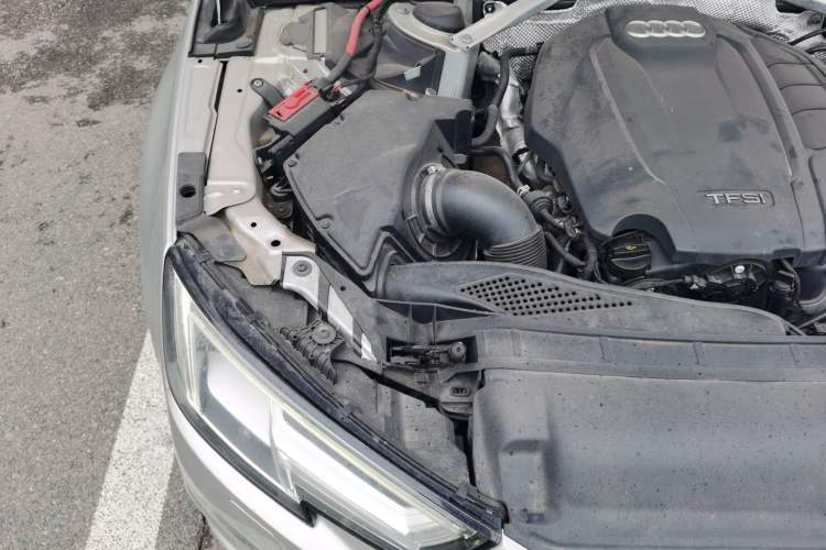 Used Audi A4L 2017 Plus 45 TFSI quattro Sport model Engine Bay Right