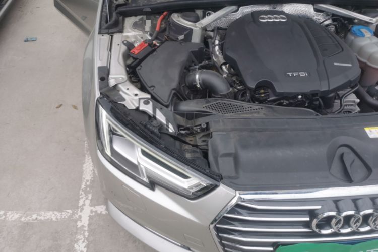 Used Audi A4L 2017 40 TFSI Fashion Model Engine Bay Right