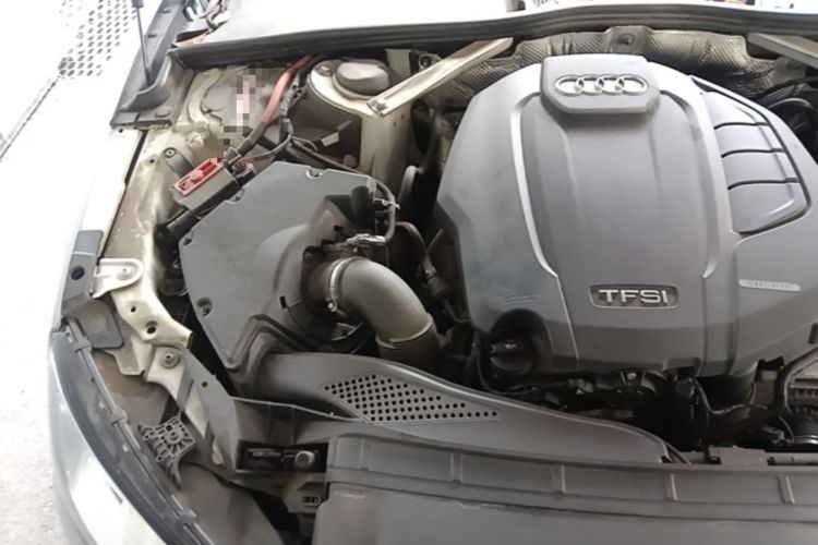 Used Audi A4L 2017 40 TFSI Ambition Edition Engine Bay Right