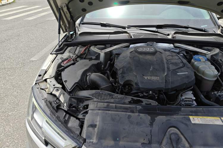Used Audi A4L 2017 45 TFSI quattro Sport Edition Engine Bay Right