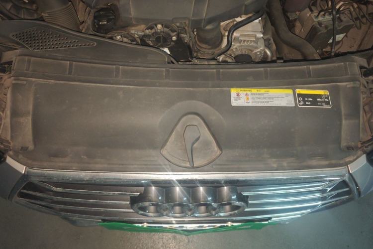 Used Audi A4L 2017 Plus 40 TFSI Fashion Model Engine Bay