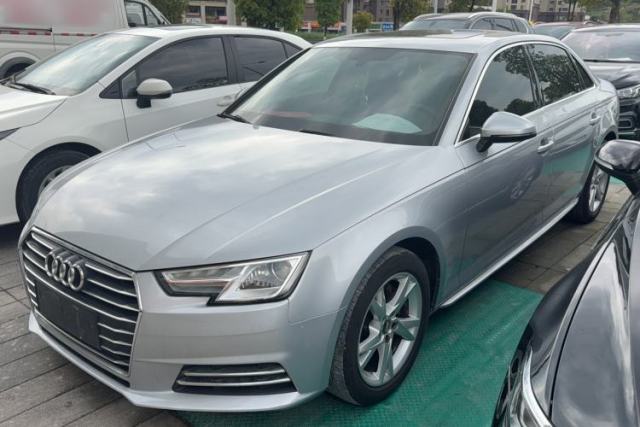 Audi A4L 2017 Plus 40 TFSI Ambition Model مستعملة