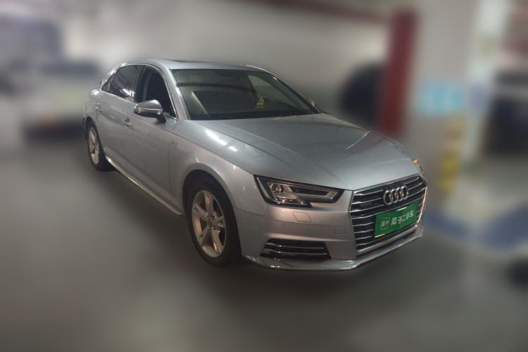 Used Audi A4L 2017 Plus 40 TFSI Fashion Model Front Right 45 Deg