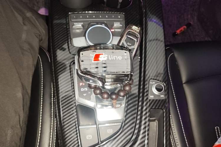 Used Audi A4L 2017 45 TFSI quattro Style Edition Gear Lever