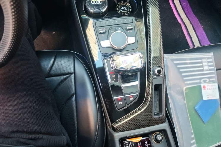 Used Audi A4L 2017 Plus 45 TFSI quattro Sport model Gear Lever