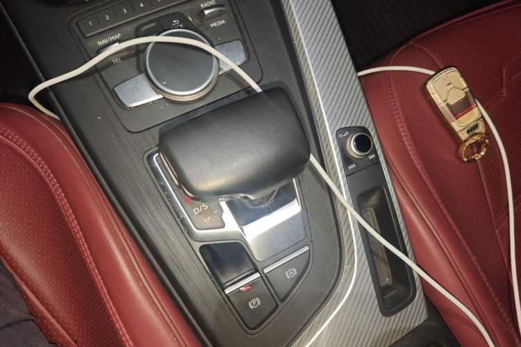 Used Audi A4L 2017 Plus 40 TFSI Fashion Model Gear Lever