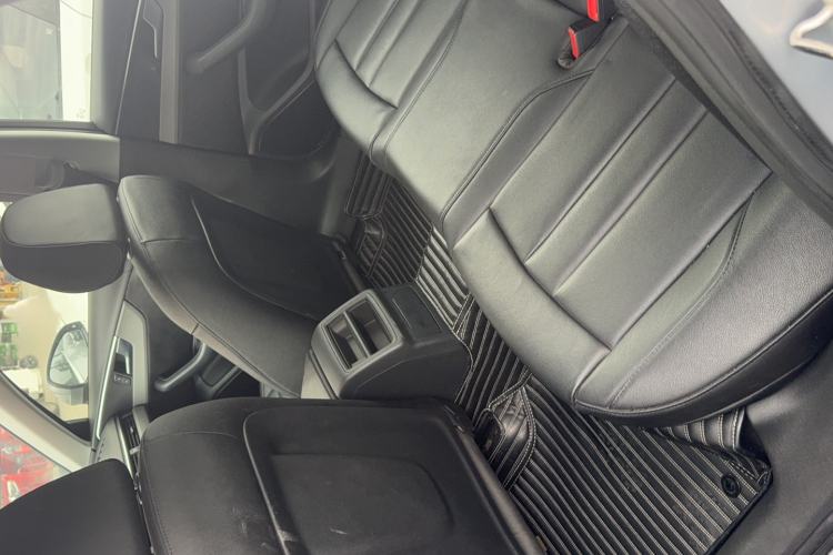 Used Audi A4L 2017 Plus 40 TFSI Ambition Model Interior 1