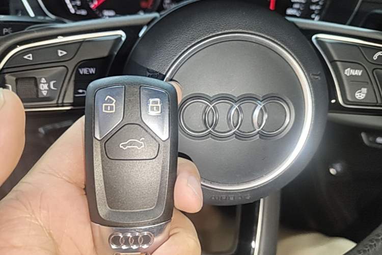 Used Audi A4L 2017 Plus 40 TFSI Fashion Model Interior 1