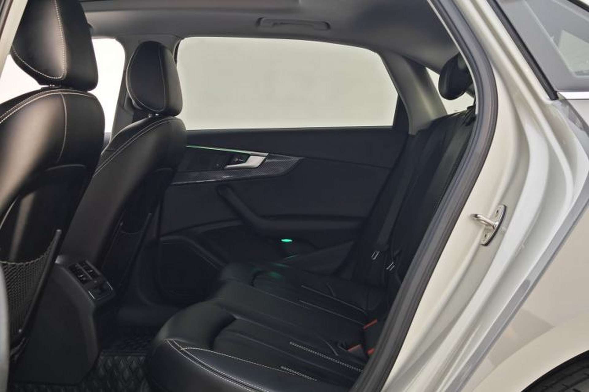 Used Audi A4L 2017 45 TFSI quattro Style Edition Interior 3