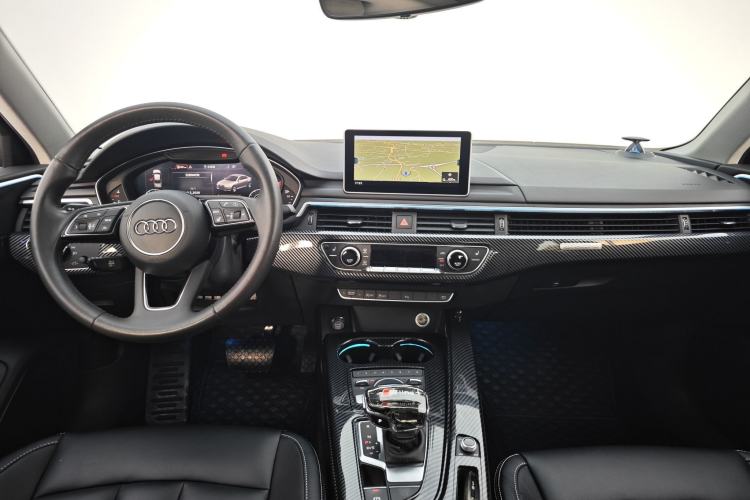 Used Audi A4L 2017 45 TFSI quattro Style Edition Interior 4