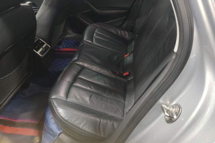 Used Audi A4L 2017 40 TFSI Fashion Model Interior 4