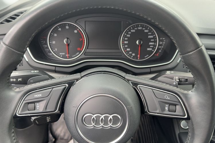 Used Audi A4L 2017 Plus 40 TFSI Ambition Model Interior 5