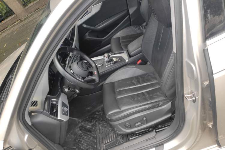 Used Audi A4L 2017 40 TFSI Fashion Model Left Front Seat
