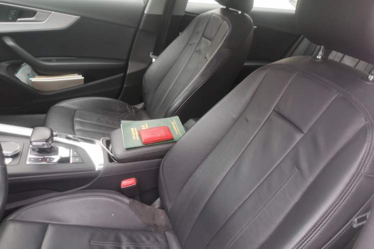 Used Audi A4L 2017 40 TFSI Fashion Model Left Front Seat
