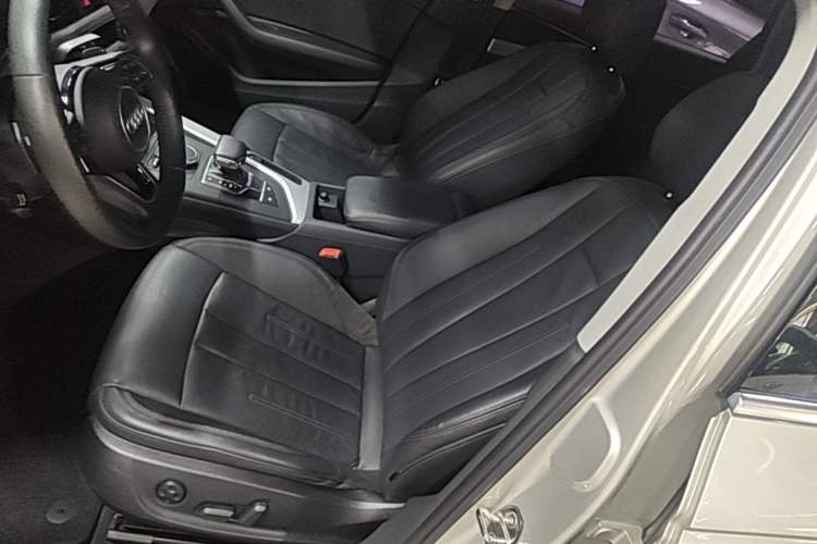 Used Audi A4L 2017 Plus 40 TFSI Fashion Model Left Front Seat