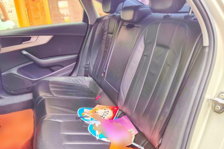 Used Audi A4L 2017 40 TFSI Fashion Model Left Rear Seat