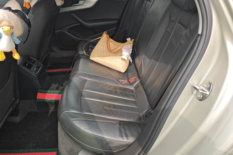 Used Audi A4L 2017 Plus 40 TFSI Fashion Model Left Rear Seat