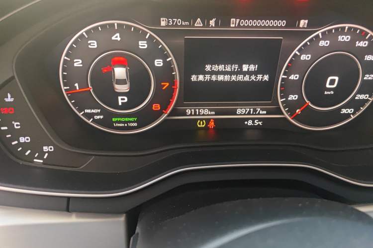 Used Audi A4L 2017 Plus 45 TFSI quattro Sport model Odometer Close Up