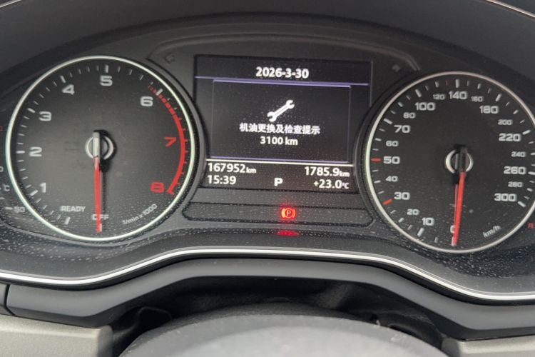 Used Audi A4L 2017 Plus 40 TFSI Ambition Model Odometer Close Up