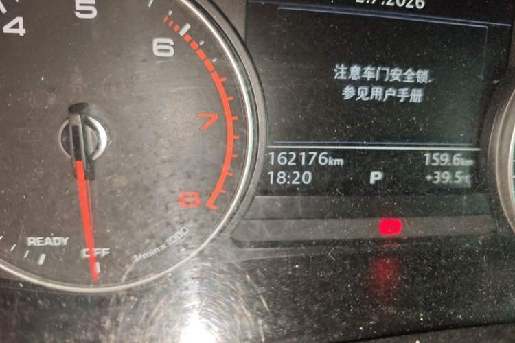 Used Audi A4L 2017 40 TFSI Ambition Edition Odometer Close Up