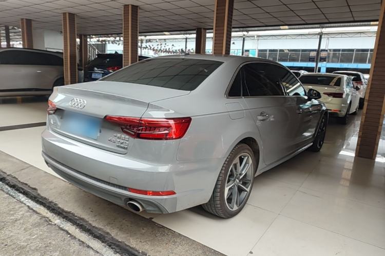 Used Audi A4L 2017 45 TFSI quattro Style Edition Rear Right 45 Deg