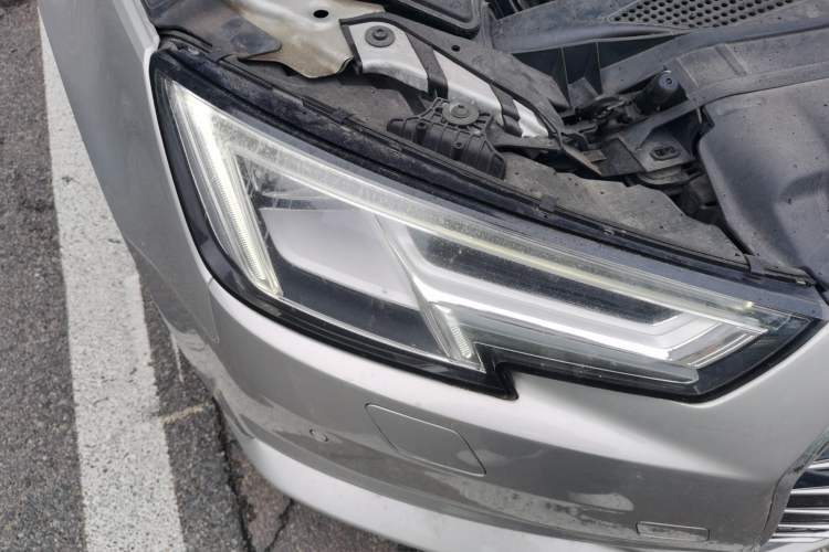 Used Audi A4L 2017 Plus 45 TFSI quattro Sport model Right Front Headlight