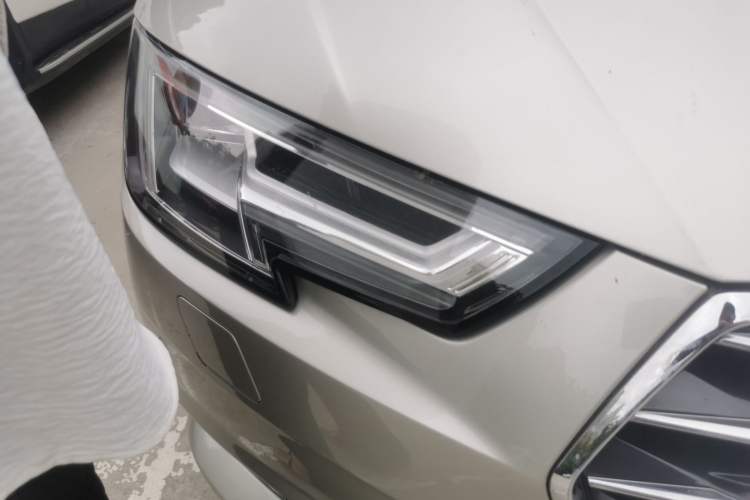 Used Audi A4L 2017 40 TFSI Fashion Model Right Front Headlight