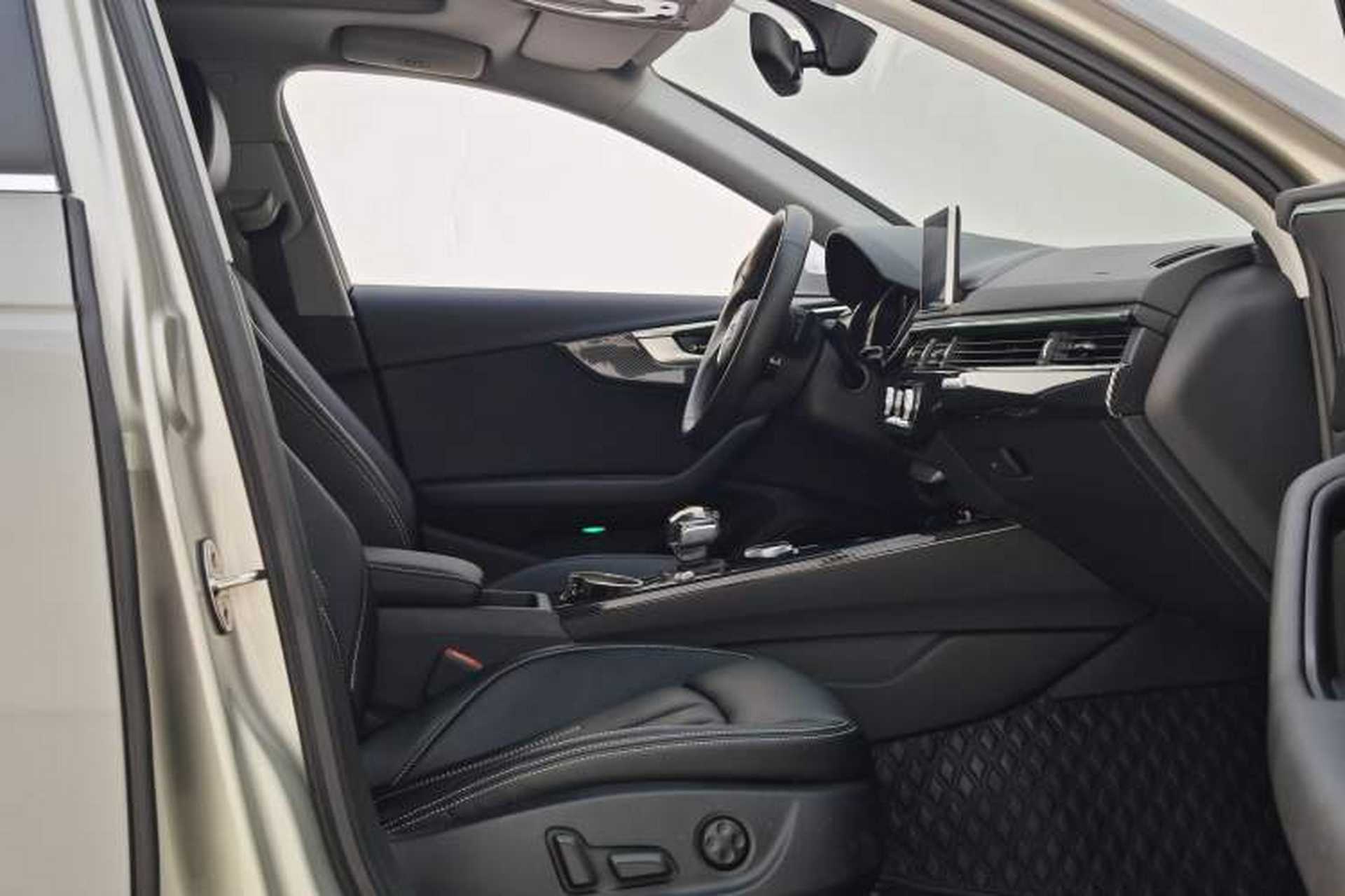 Used Audi A4L 2017 45 TFSI quattro Style Edition Right Front Seat