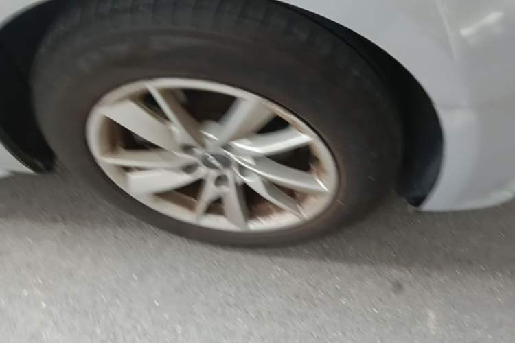 Used Audi A4L 2017 40 TFSI Ambition Edition Right Front Wheel Hub