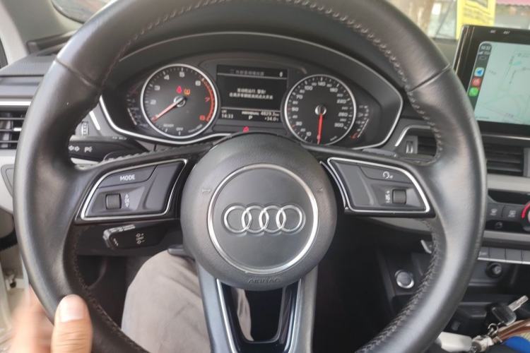Used Audi A4L 2017 Plus 40 TFSI Ambition Model Steering Wheel
