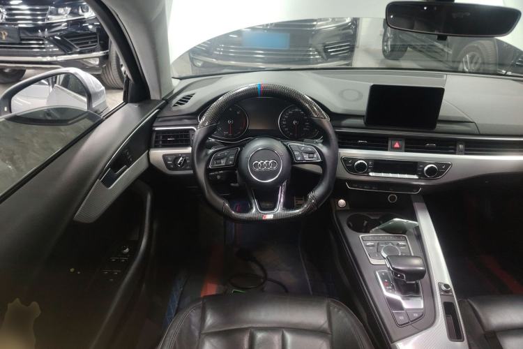 Used Audi A4L 2017 40 TFSI Fashion Model Steering Wheel