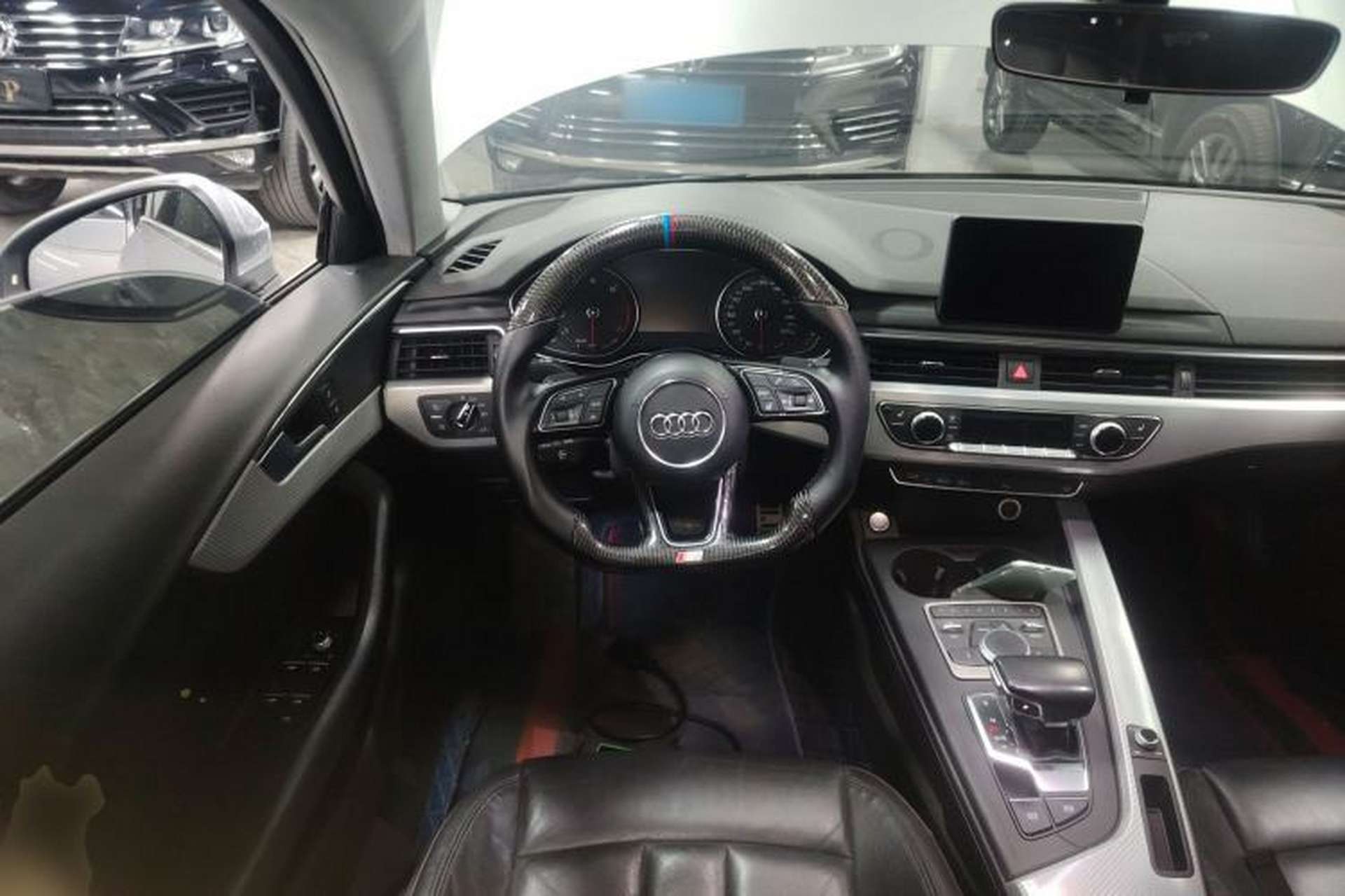 Used Audi A4L 2017 40 TFSI Fashion Model Steering Wheel
