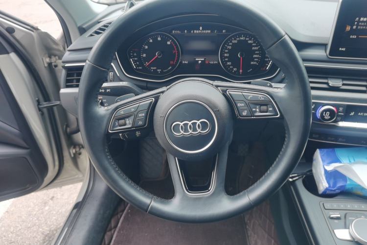 Used Audi A4L 2017 Plus 45 TFSI quattro Sport model Steering Wheel