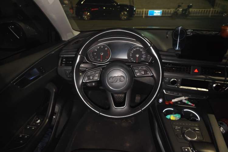 Used Audi A4L 2017 40 TFSI Style Edition Steering Wheel