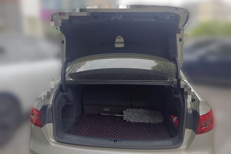Used Audi A4L 2017 Plus 40 TFSI Ambition Model Trunk