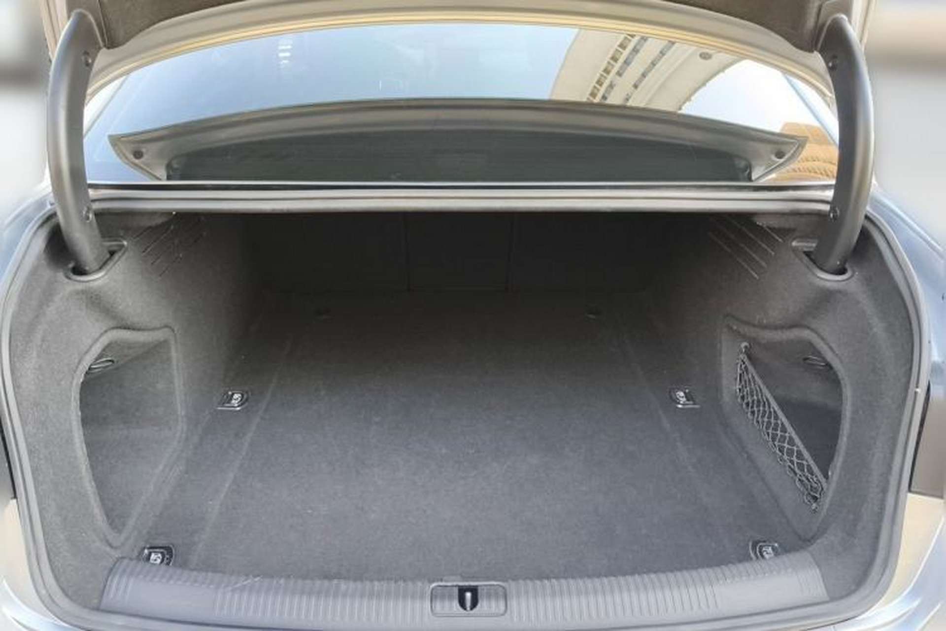 Used Audi A4L 2017 Plus 40 TFSI Ambition Model Trunk