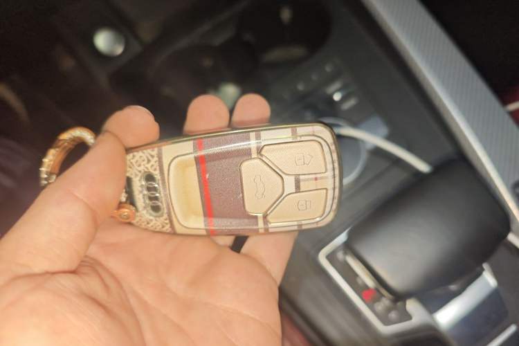Used Audi A4L 2017 Plus 40 TFSI Fashion Model Vehicle Key