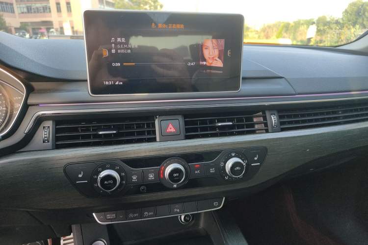 Used Audi A4L 2017 Plus 40 TFSI Ambition Model Audio And AC Panel