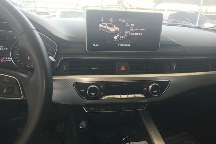 Used Audi A4L 2017 40 TFSI Fashion Model Audio And AC Panel
