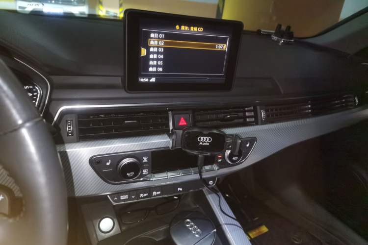 Used Audi A4L 2017 Plus 40 TFSI Fashion Model Audio And AC Panel