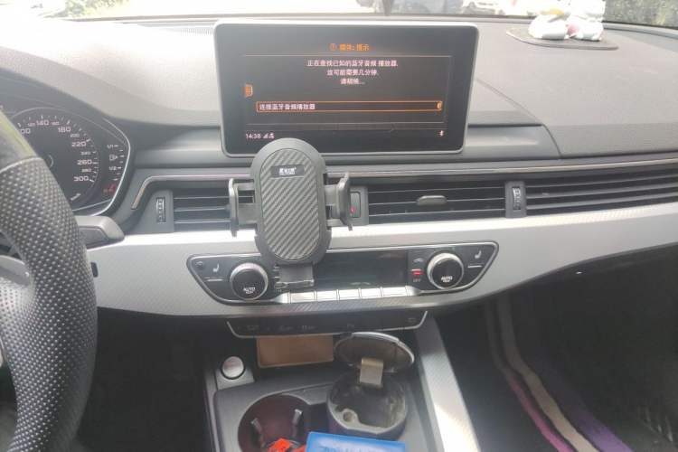 Used Audi A4L 2017 40 TFSI Fashion Model Audio And AC Panel