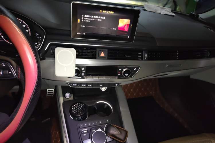 Used Audi A4L 2017 Plus 45 TFSI quattro Sport model Audio And AC Panel