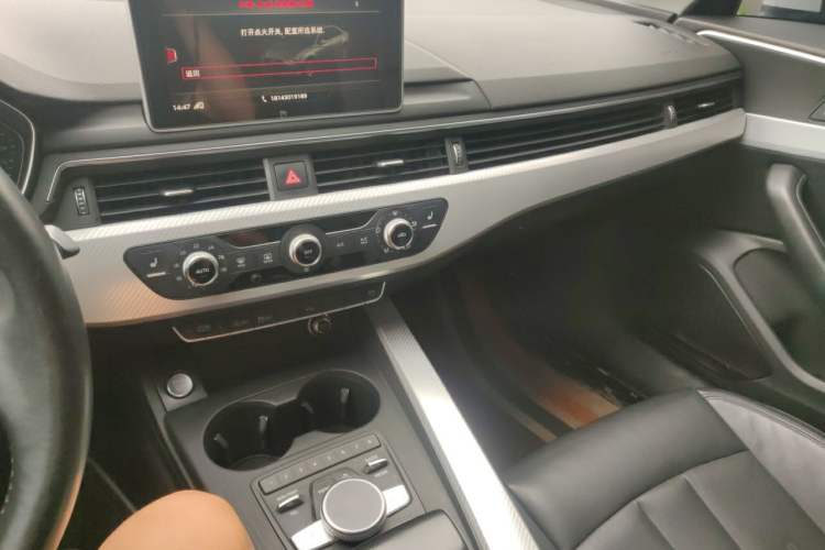 Used Audi A4L 2017 Plus 40 TFSI Fashion Model Audio And AC Panel