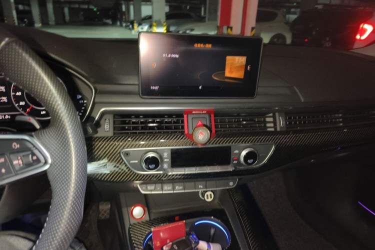 Used Audi A4L 2017 40 TFSI Fashion Model Audio And AC Panel