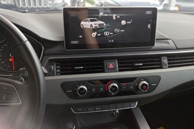 Used Audi A4L 2017 40 TFSI Ambition Edition Audio And AC Panel