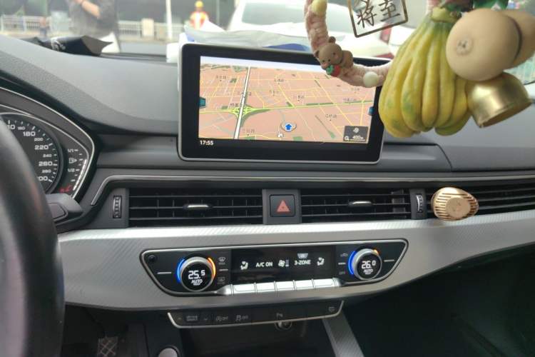 Used Audi A4L 2017 40 TFSI Fashion Model Audio And AC Panel